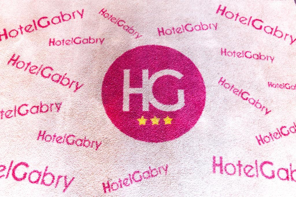 Hotel Gabry Червія Екстер'єр фото